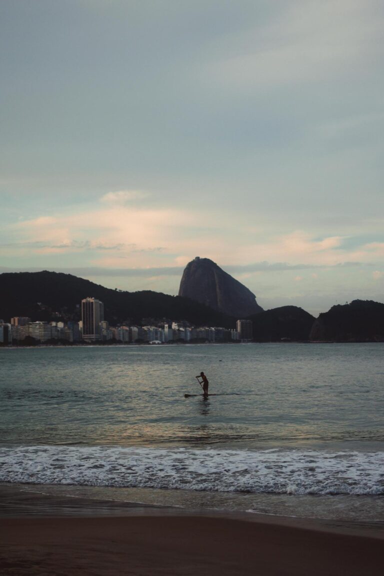 Atividades Físicas e Bem-Estar na Praia do Espelho: Descubra os Benefícios do Turismo de Saúde para Corredores